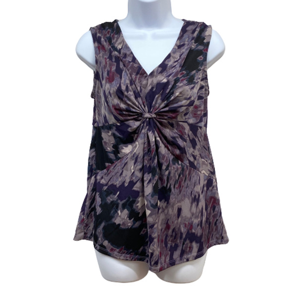 Daisy Fuentes Tops - DAISY FUENTES  Purple Floral V-Neck Sleeveless Tunic Tank Top M